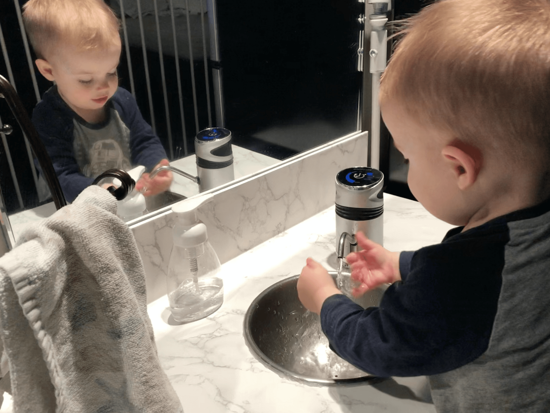 play kitchen sink with running water